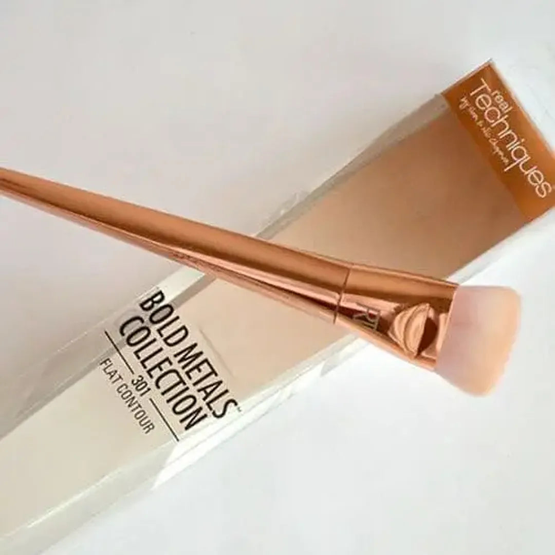 Real Techniques 301 Flat Contour Brush