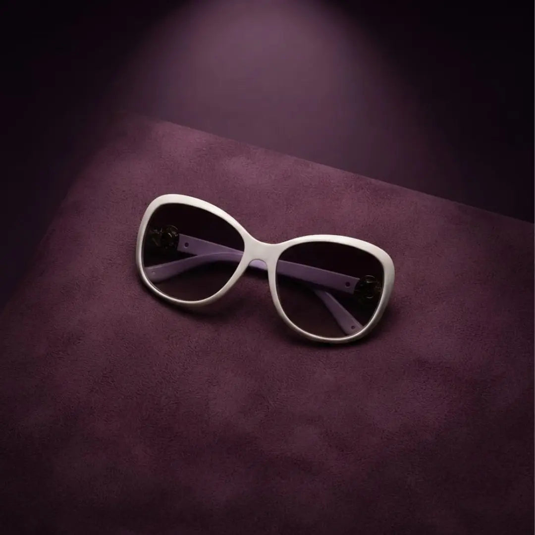 Vintage-style sunglasses