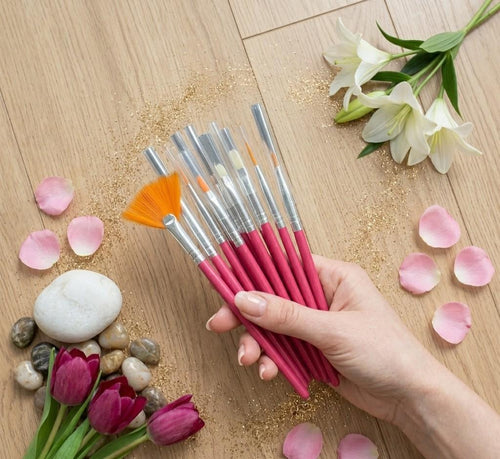 18 Nail Art brushes