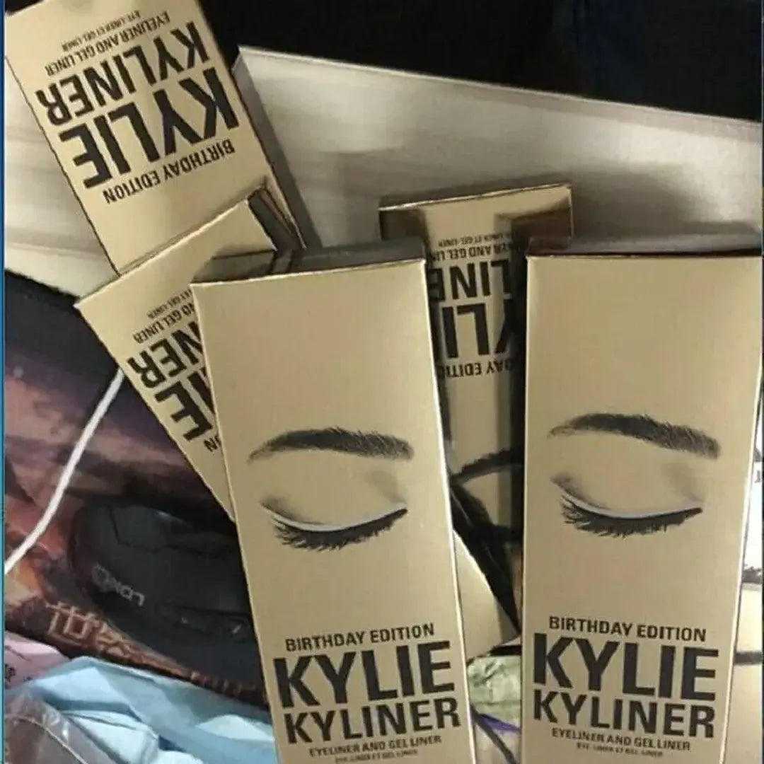 Kylie Gel Liner Set Liner Pencil, Gel Liner and Applicator