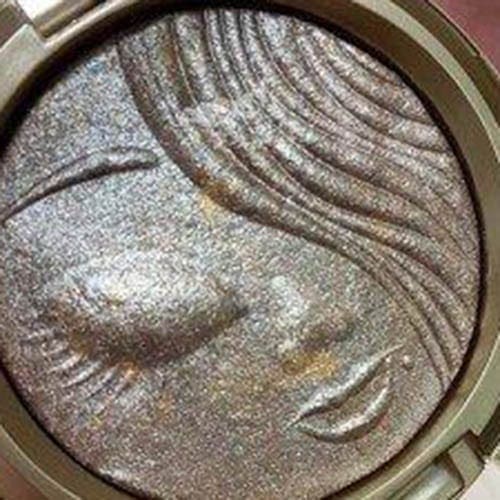 Mac Mariah Chrey Highlighter