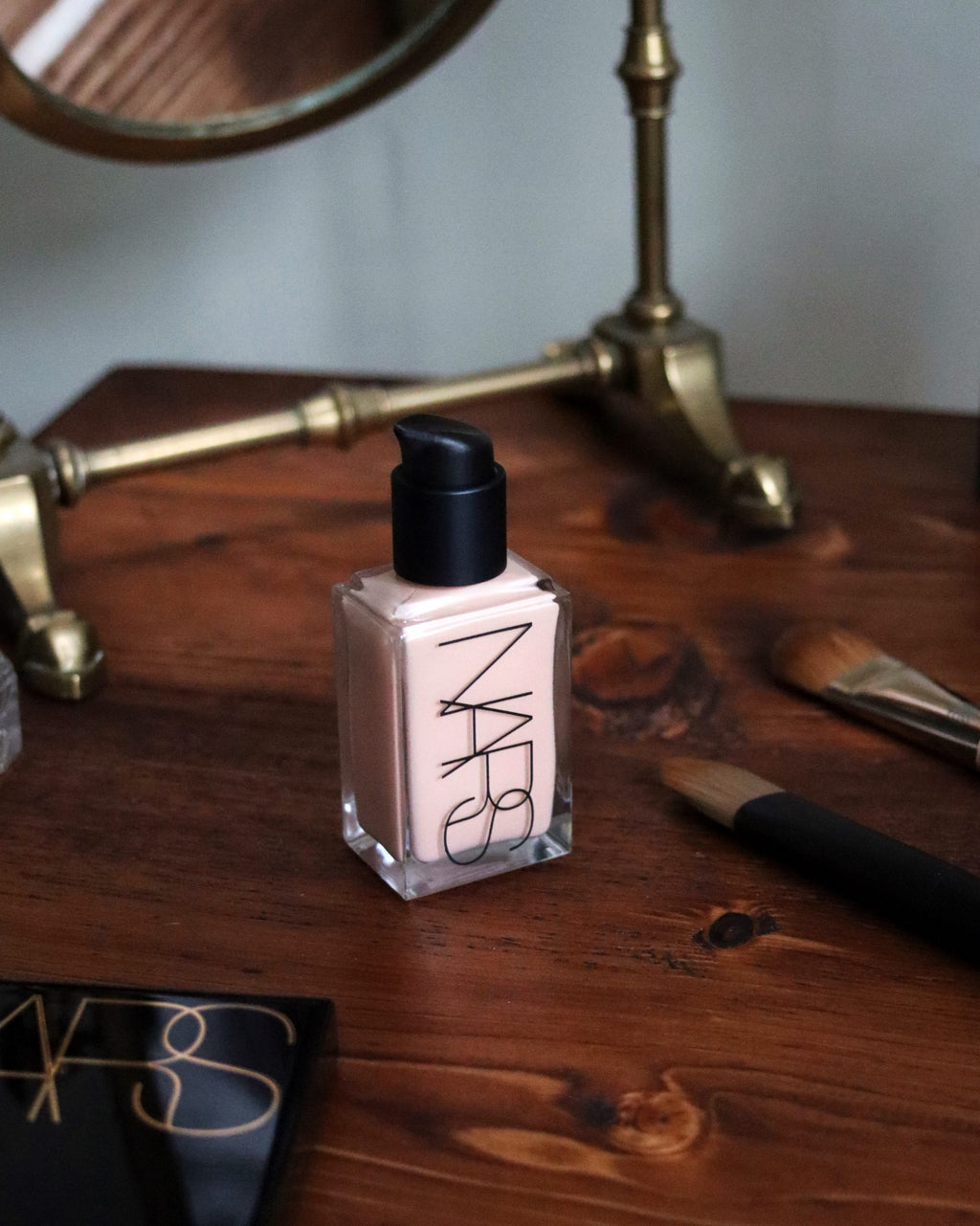 NARS light reflecting foundation