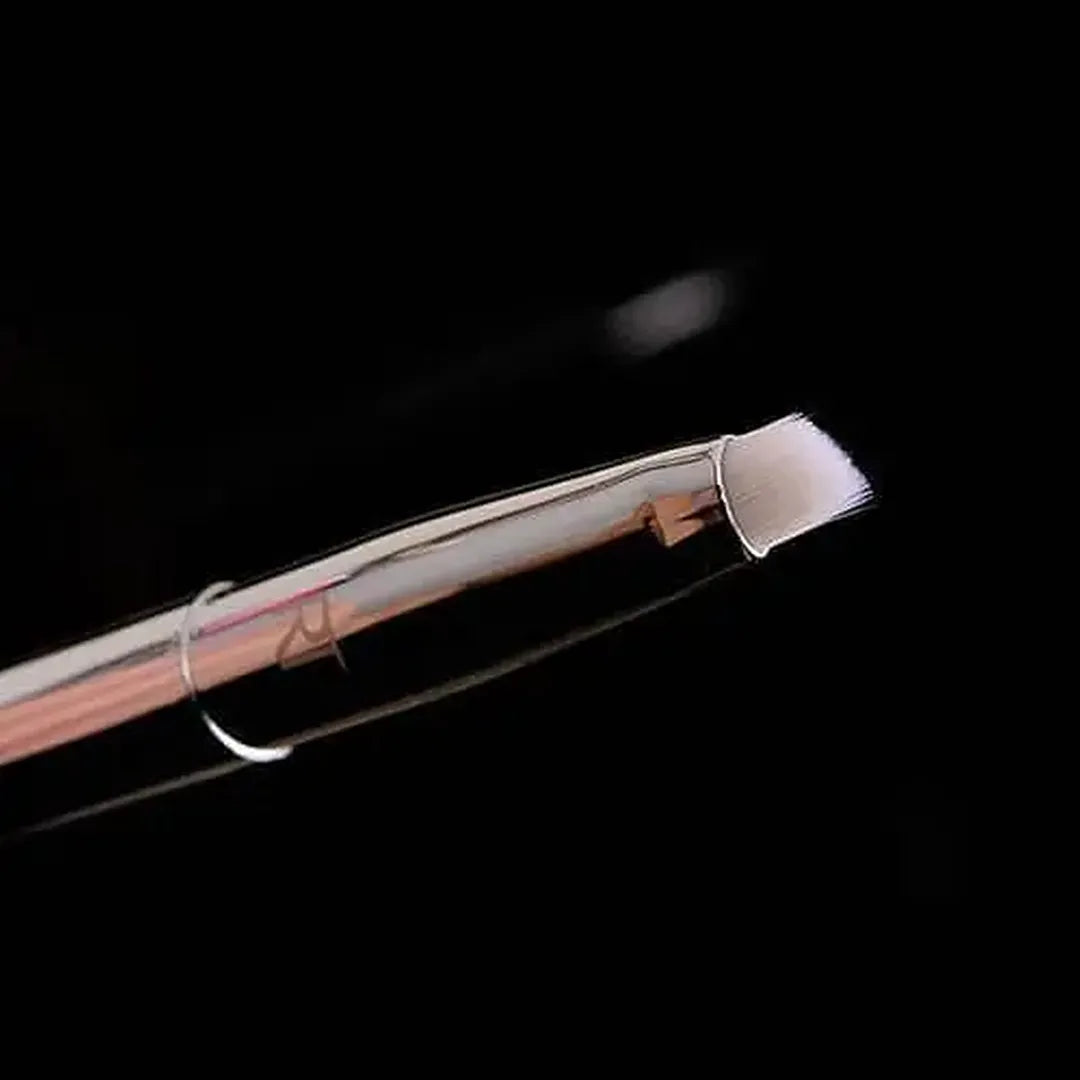 Real Techniques 202 Angled Liner Brush