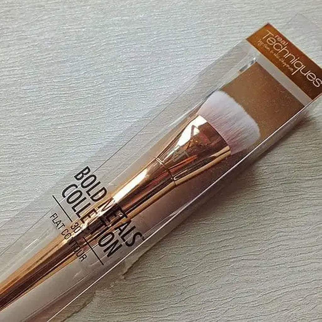 Real Techniques 301 Flat Contour Brush