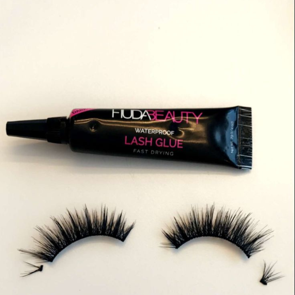 Huda Beauty  Dark-Tone  Lashes  Glue