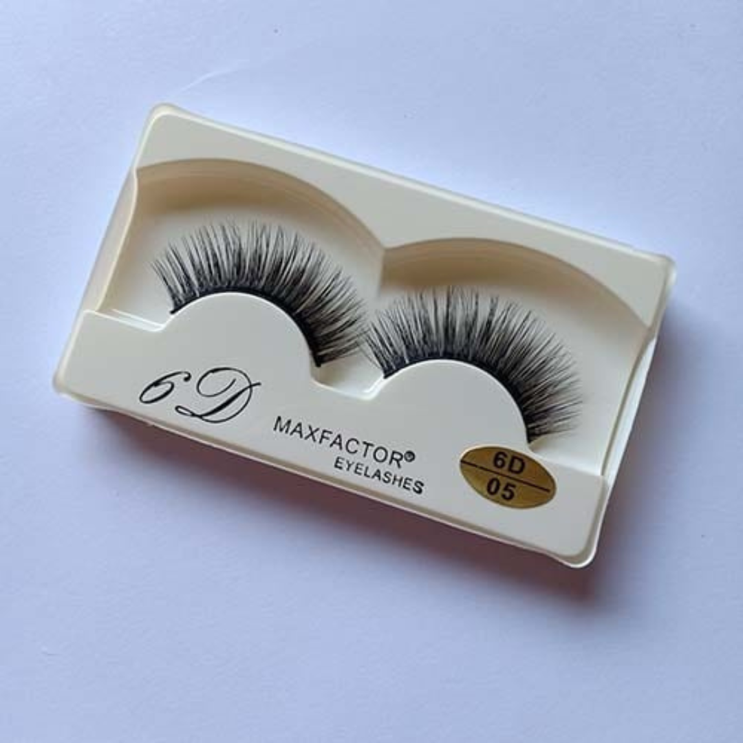 Maxfactor  Looking  Good  Eye Lashes