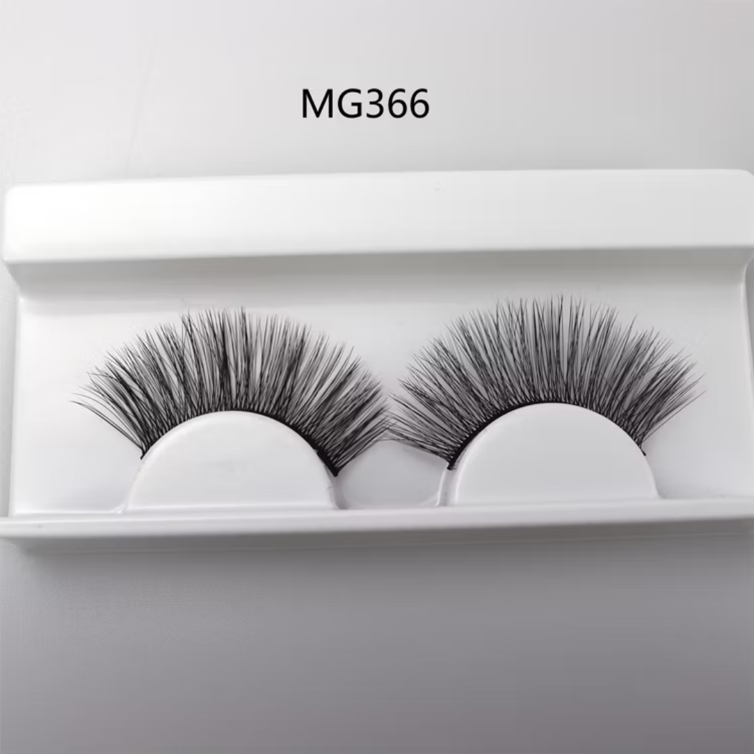 Maxfactor  Looking  Good  Eye Lashes