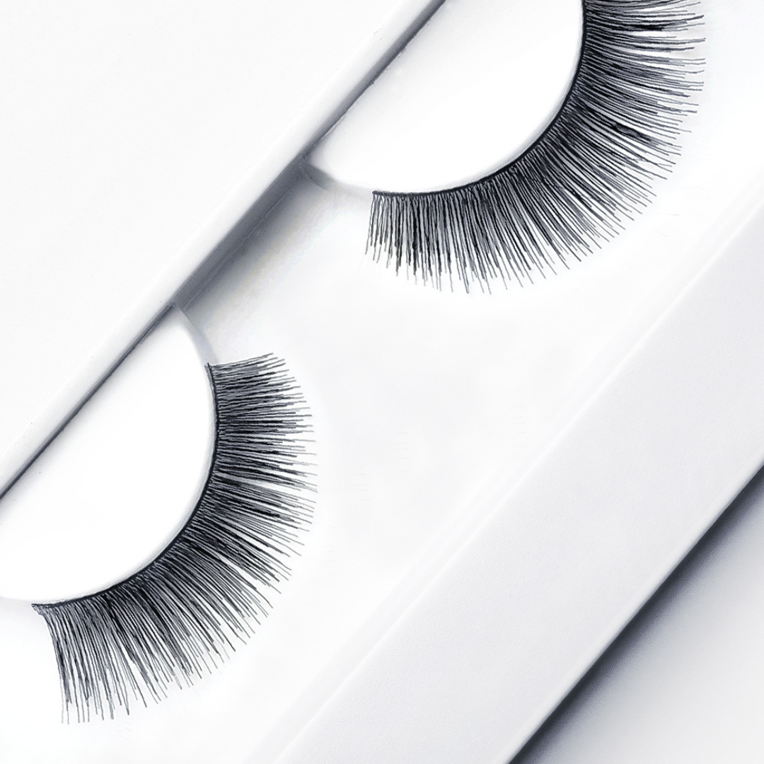 Maxfactor  Looking  Good  Eye Lashes