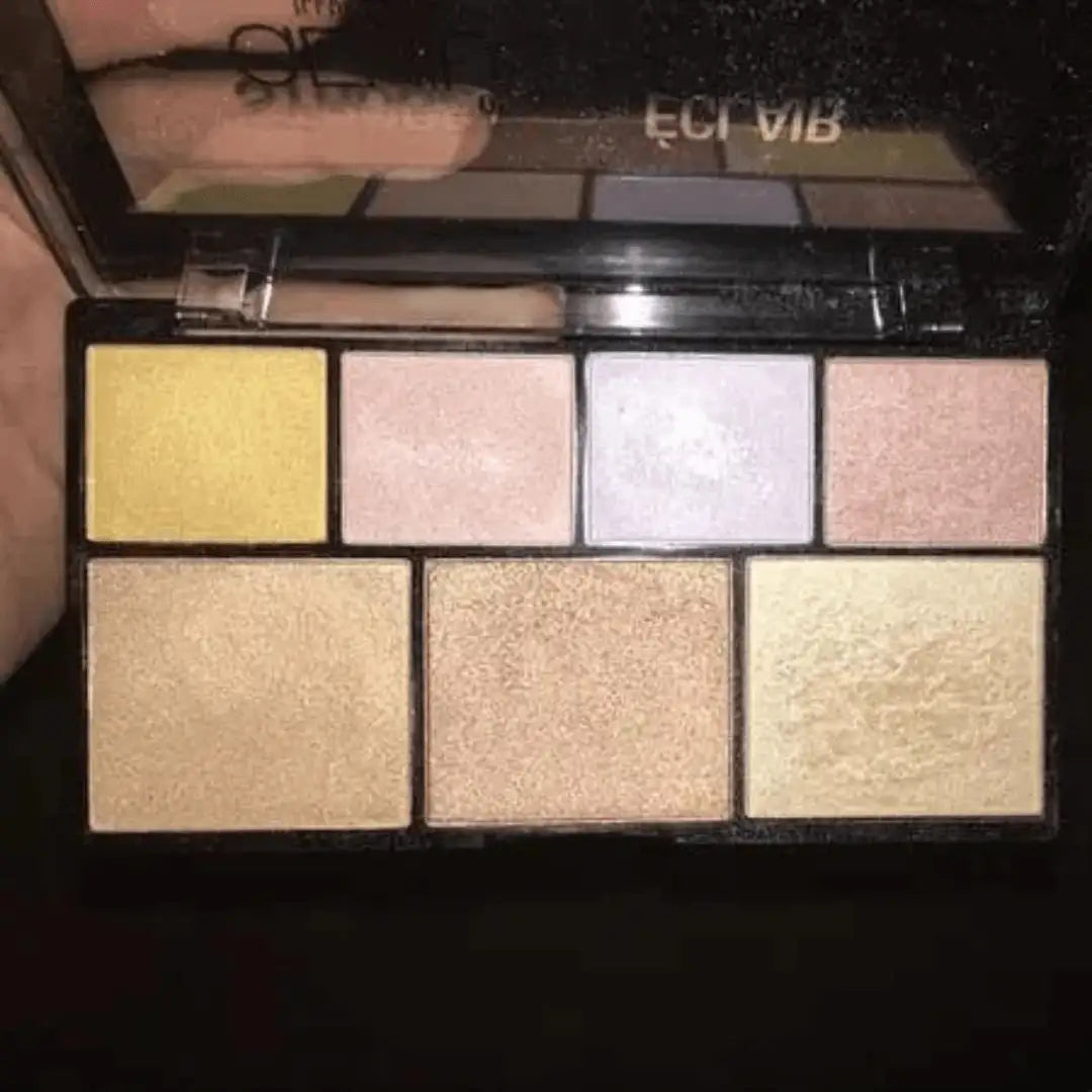 NYX Strobe of Genius illuminating Highlighter Palette