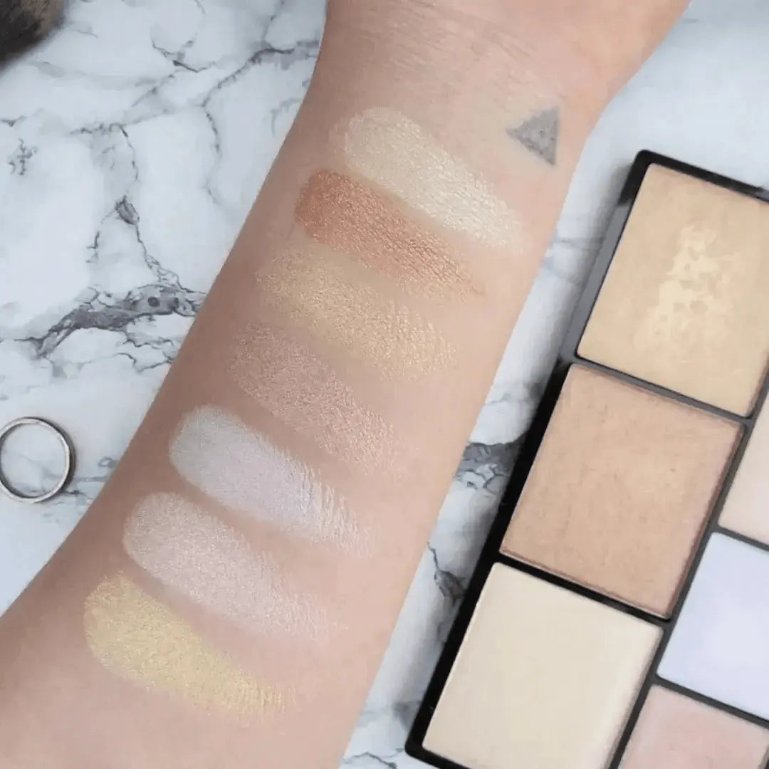 NYX Strobe of Genius illuminating Highlighter Palette
