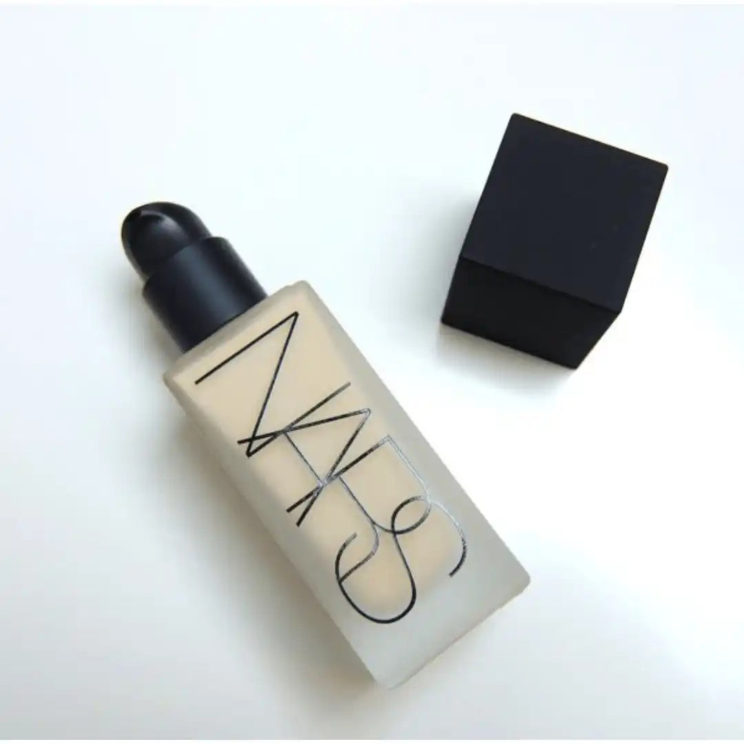 All Day Luminous Weightless Foundation NARS Cosmetics
