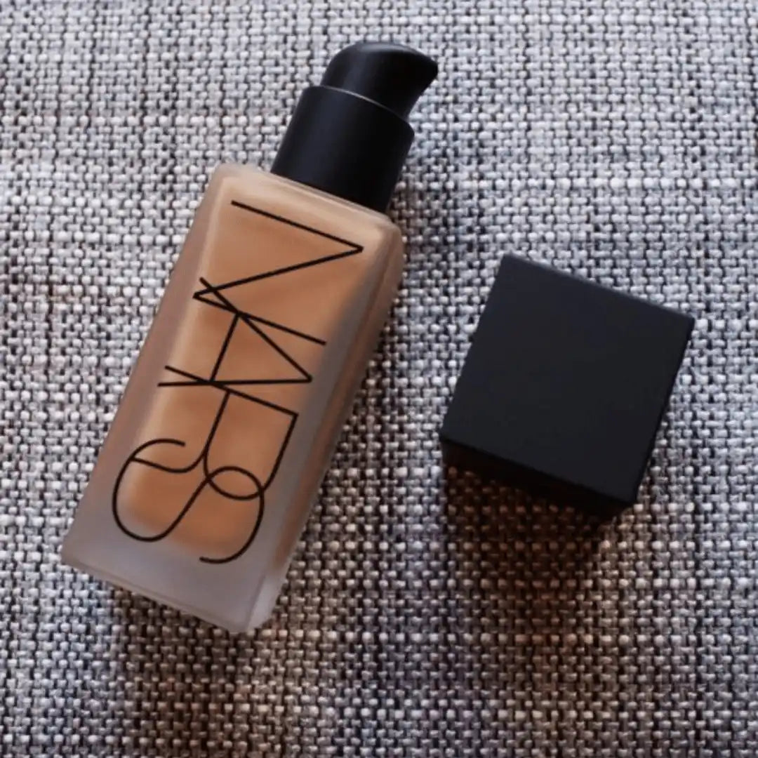 All Day Luminous Weightless Foundation NARS Cosmetics