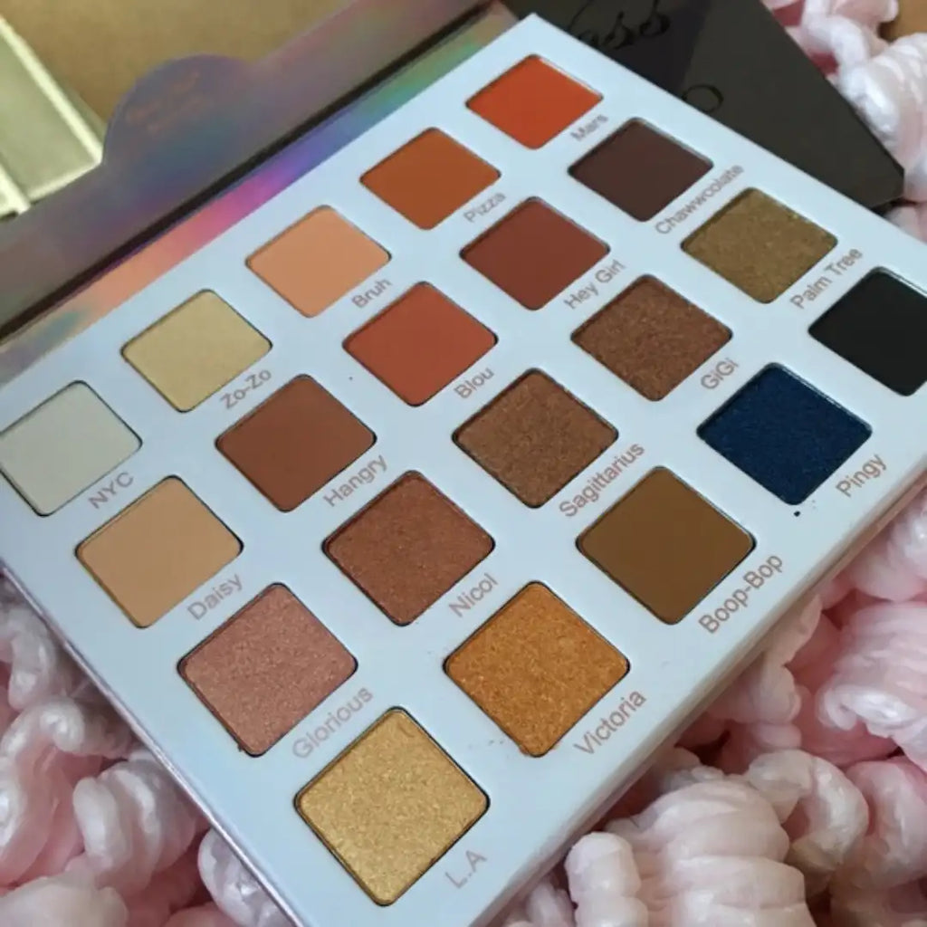 Violet Voss nical concilio Eyeshadow Palette