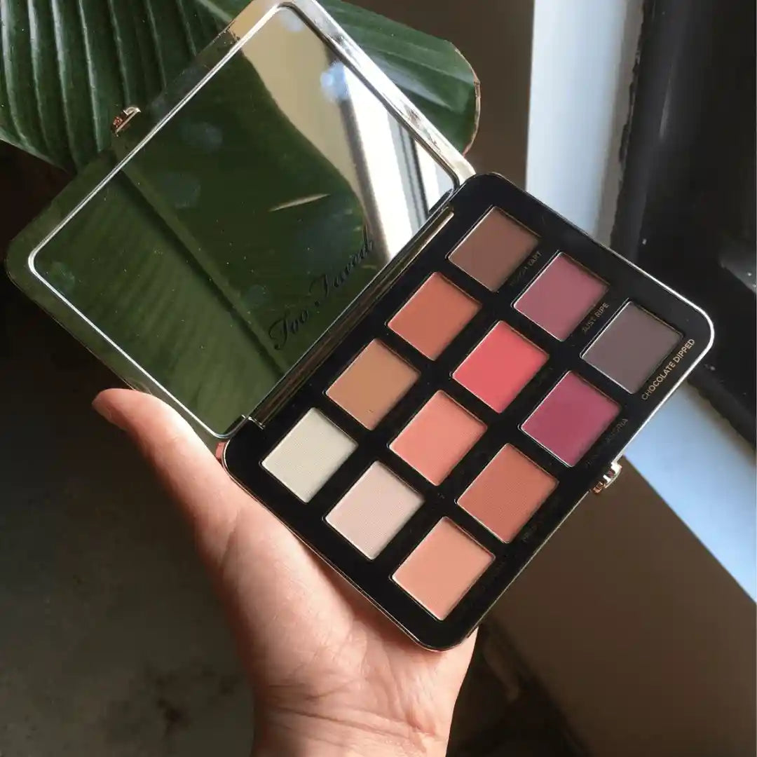 Too Faced Just Peach Matte  Eyeshadow Palette