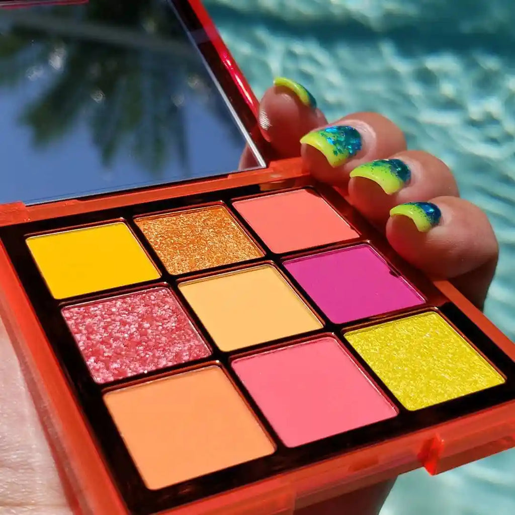 Huda Beauty Neon Orange Eyeshadow Pallete