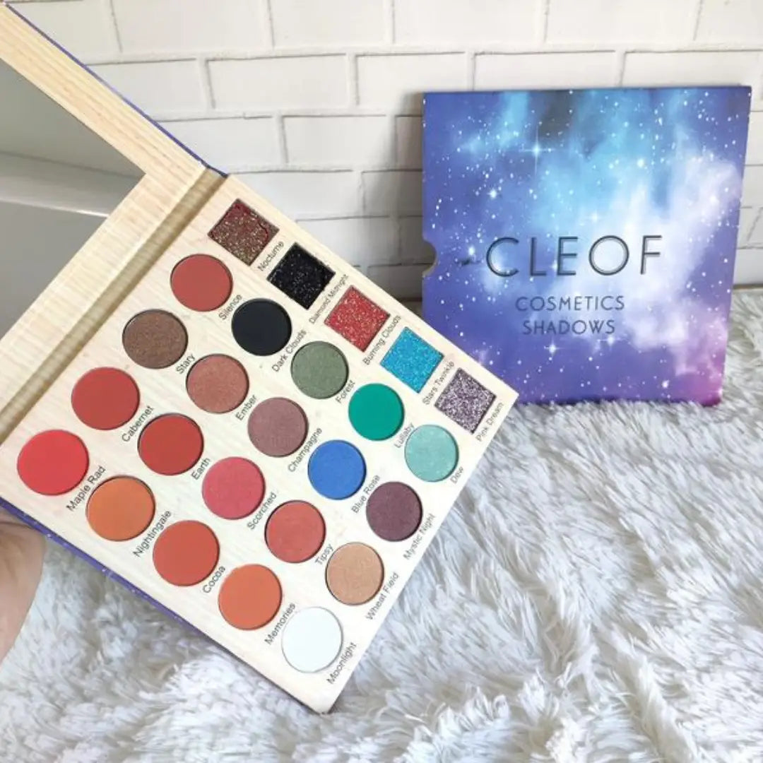 Cle of cosmetic Eyeshadow Palette