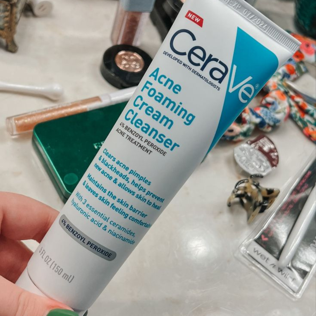 CeraVe  Acne Foaming Cream Cleanser