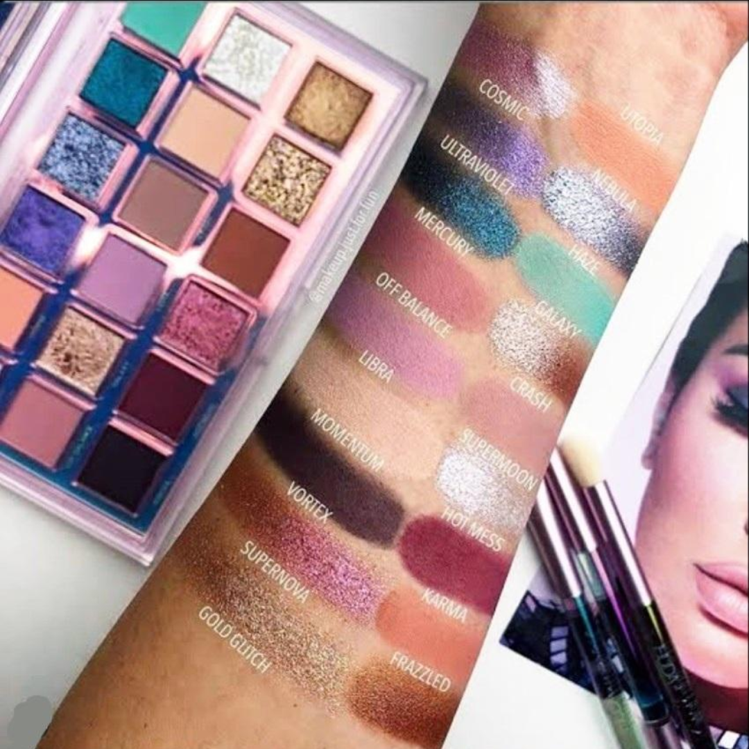 The Huda Beauty Mercury Retrograde Eyeshadow Palette