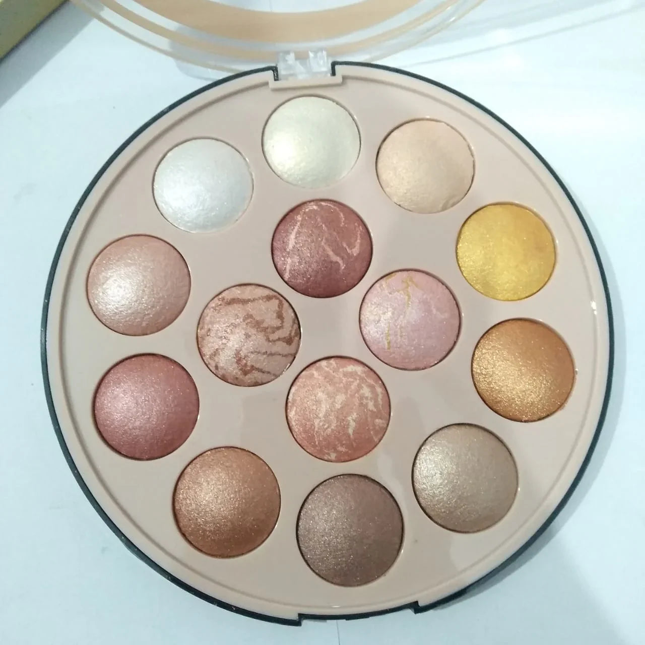 MSYAHO 14 Color Professional Makeup Baking Powder Highlighter Kit