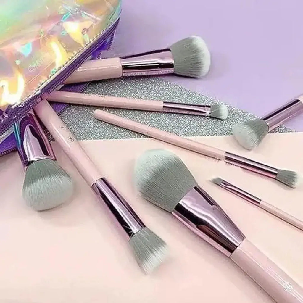 BH Cosmetics Opallusion Dreamy 8 Piece Brush Set