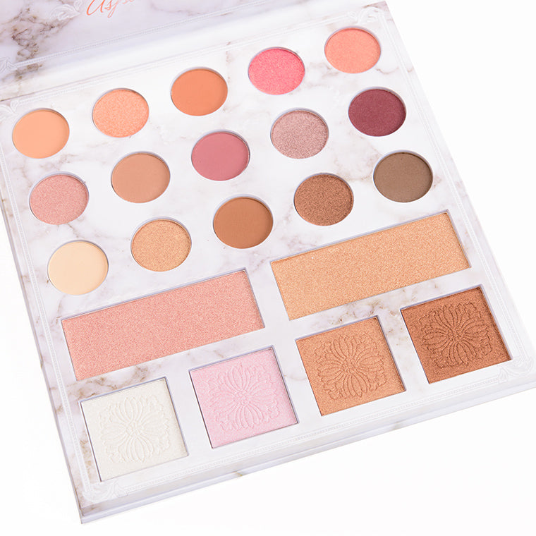 BH Carli Bybel Eyeshadow Pallete