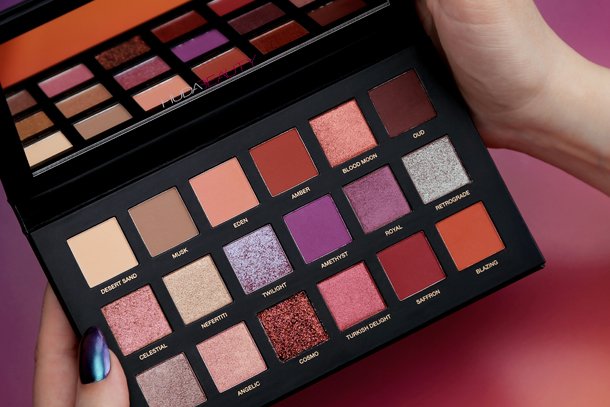 Huda Beauty Desert Dush Eyeshadow Palette