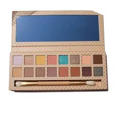 Kylie Take me on Vacation Eyeshadow Palette