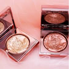 Smashbox+Vlada Pro Petal Metal Highlighter