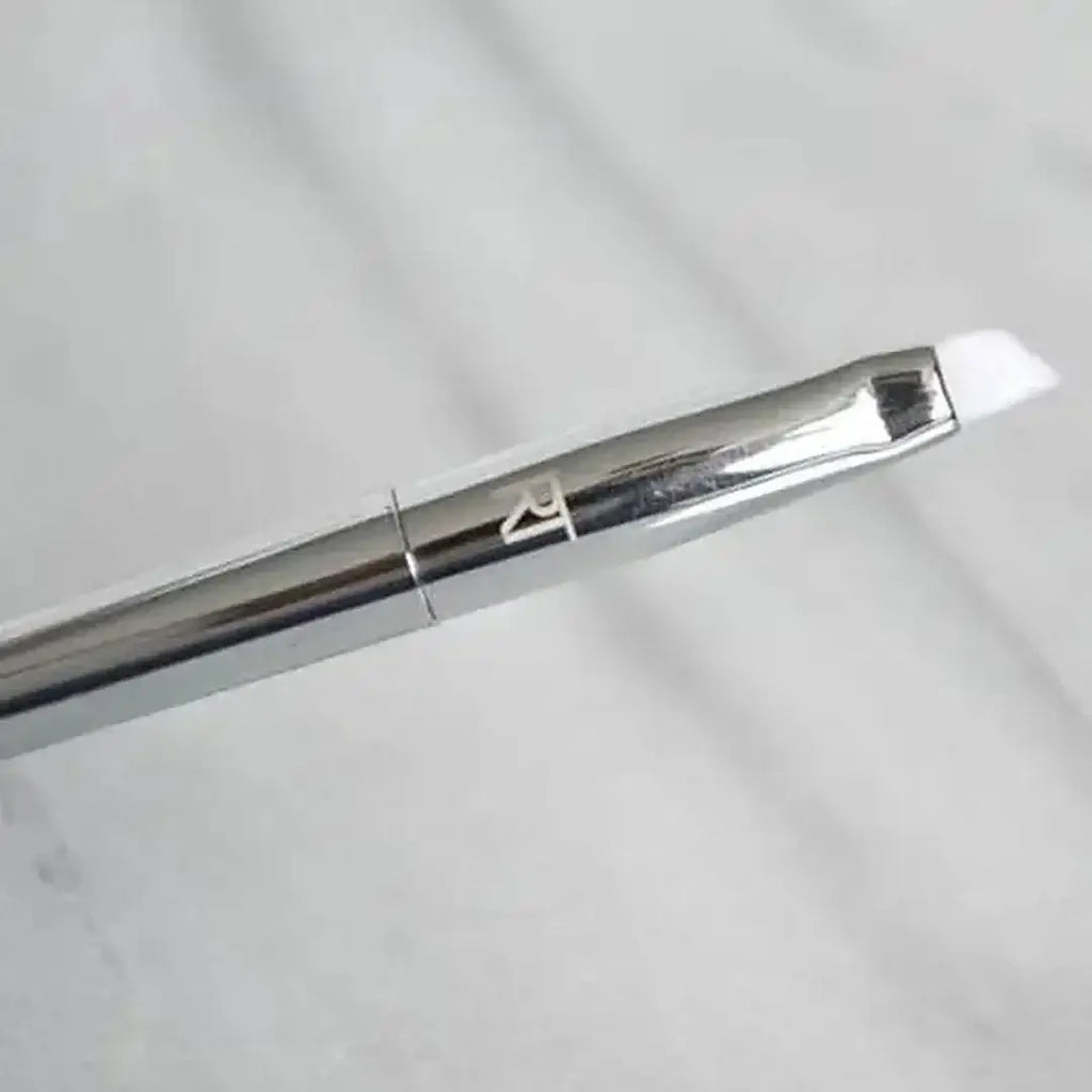 Real Techniques 202 Angled Liner Brush